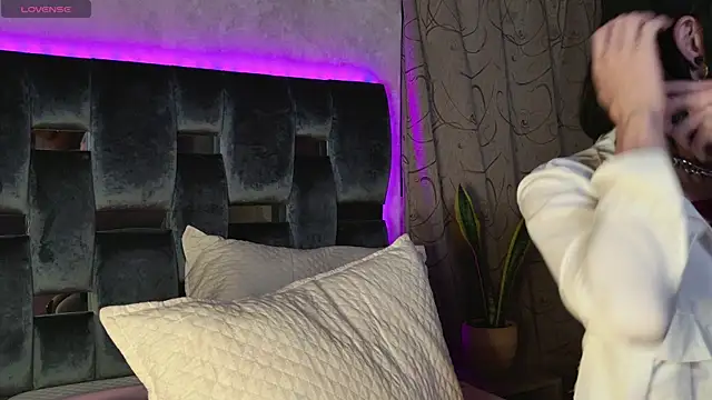 Taurito    online show from 10.10.25