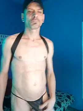 Snapshot of Noty_bcn chatting on 10.30.25 Noty bcn online show from 10.30.25