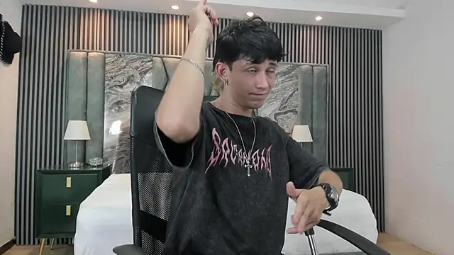 Michael blue online show from 10.30.25