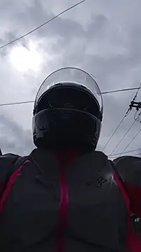 carolinhe  online show from 11.06.25