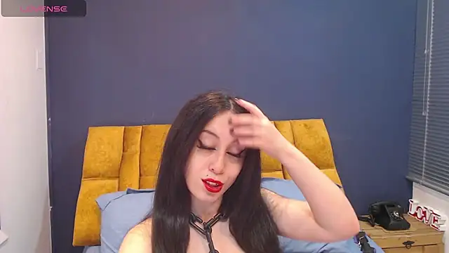 KendraaSimons online show from 11.18.25