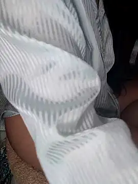 Snapshot of HotLaurha chatting on 12.16.25 HotLaurha online show from 12.16.25