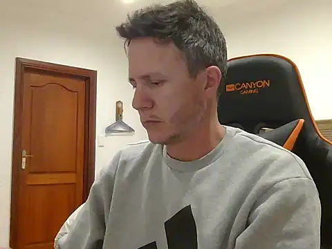 TroyDieselXXX online show from 04.21.26