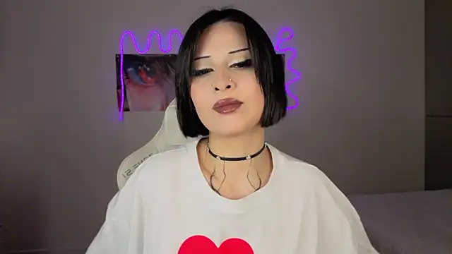 IamLuna2006 online show from 02.13.26