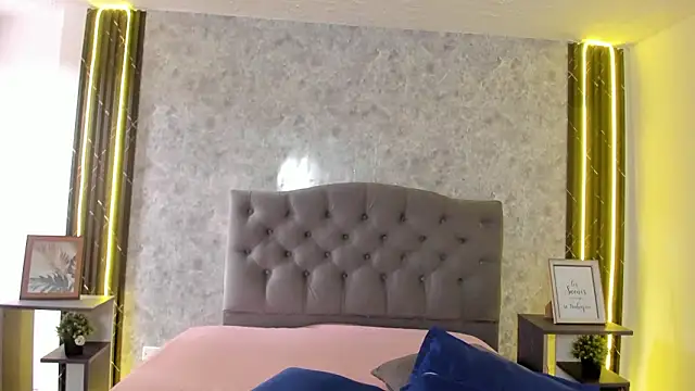 GiannaSlimJB online show from 02.13.26