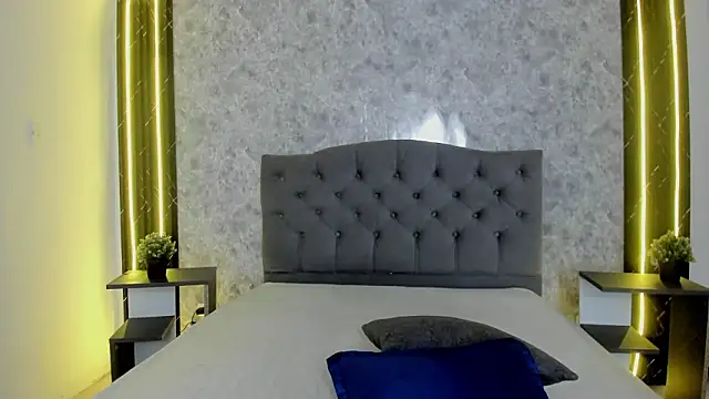 GiannaSlimJB online show from 02.25.26