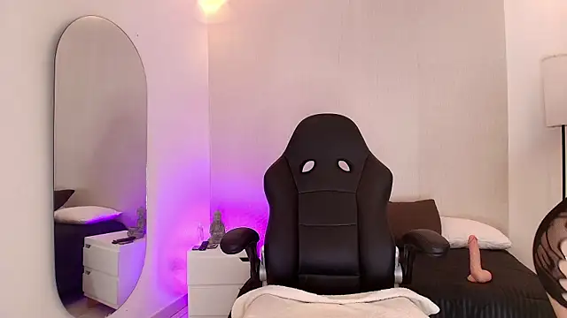 Scaarlettfox online show from 09.12.25