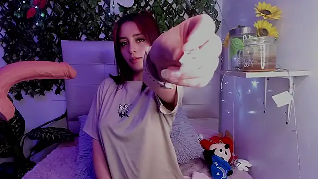 Anna Blade  online show from 12.13.25