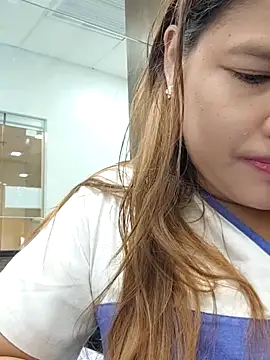 Sweetheart Claire online show from 04.27.26