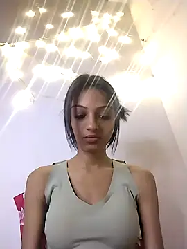 Your-Kitkat online show from 11.18.25