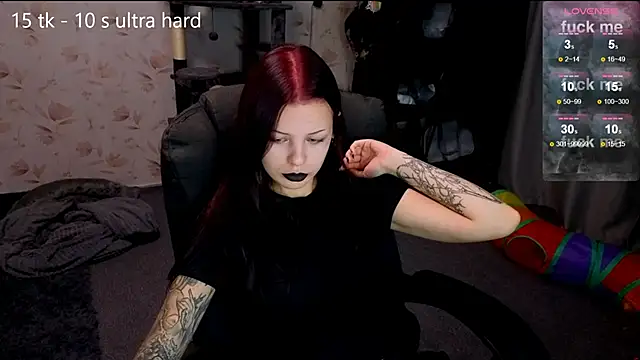 Snapshot of lera_smith chatting on 10.07.25 lera smith online show from 10.07.25