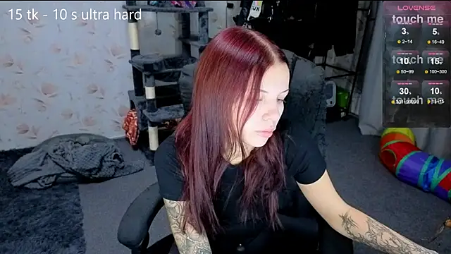 Snapshot of lera_smith chatting on 10.22.25 lera smith online show from 10.22.25