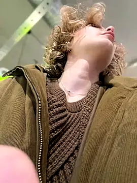 KellyKeler online show from 11.17.25