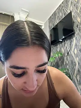 Snapshot of JasmineRhodes chatting on 07.16.26 JasmineRhodes online show from 07.16.26