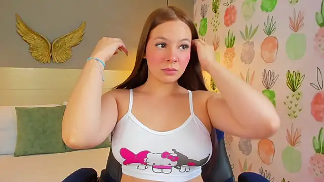 Snapshot of kitty_sweeety_ chatting on 10.15.25 kitty sweeety online show from 10.15.25