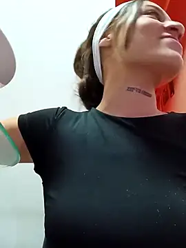 Arii collins1 online show from 12.17.25