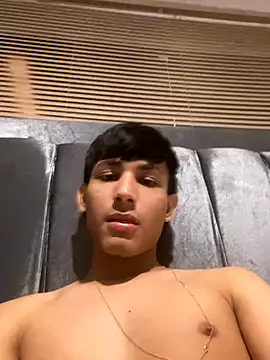 Snapshot of cody_fox10 chatting on 09.19.25 cody fox10 online show from 09.19.25