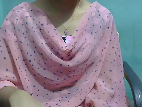 Snapshot of lovely_soniya chatting on 11.06.25 lovely soniya online show from 11.06.25