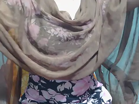 Snapshot of lovely_soniya chatting on 11.21.25 lovely soniya online show from 11.21.25