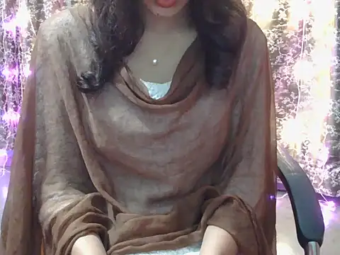 Snapshot of lovely_soniya chatting on 12.02.25 lovely soniya online show from 12.02.25
