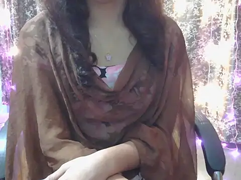 Snapshot of lovely_soniya chatting on 12.03.25 lovely soniya online show from 12.03.25