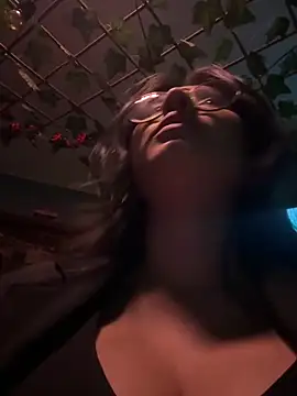 Michelle Zoe online show from 10.12.25