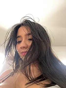 Michelle Zoe online show from 10.16.25