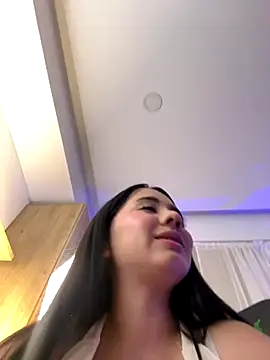 Michelle Zoe online show from 11.13.25