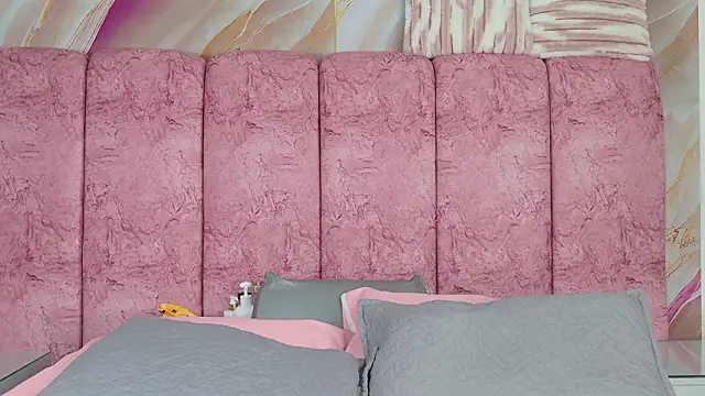 emmacurvy online show from 02.28.26