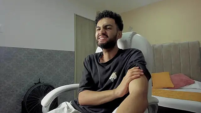 Snapshot of Ryan_Jackson_ chatting on 09.30.25 Ryan Jackson  online show from 09.30.25