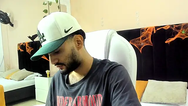 Snapshot of Ryan_Jackson_ chatting on 10.08.25 Ryan Jackson  online show from 10.08.25