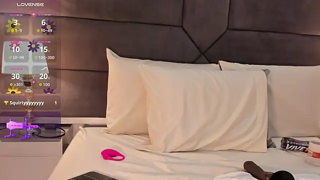 Snapshot of franceska_milf chatting on 09.22.25 franceska milf online show from 09.22.25