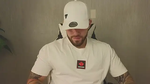 Ades Lowe online show from 11.06.25