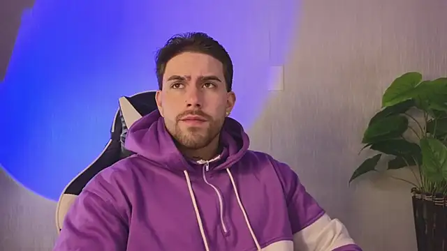 Ades Lowe online show from 11.26.25