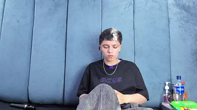 Megan Thompson  online show from 05.07.26