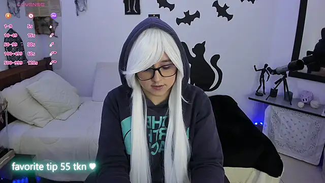 Cherry blush  online show from 10.30.25