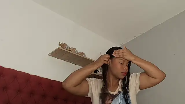 keyla mejia online show from 04.24.26