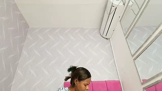 keyla mejia online show from 06.04.26