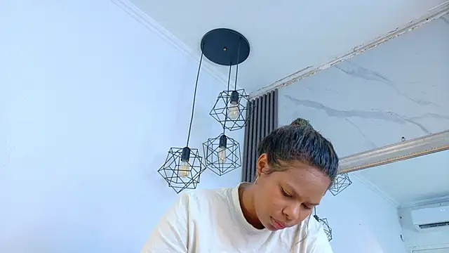 Snapshot of keyla_mejia chatting on 06.19.26 keyla mejia online show from 06.19.26