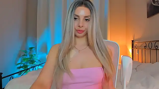 VelvetEliza online show from 10.07.25