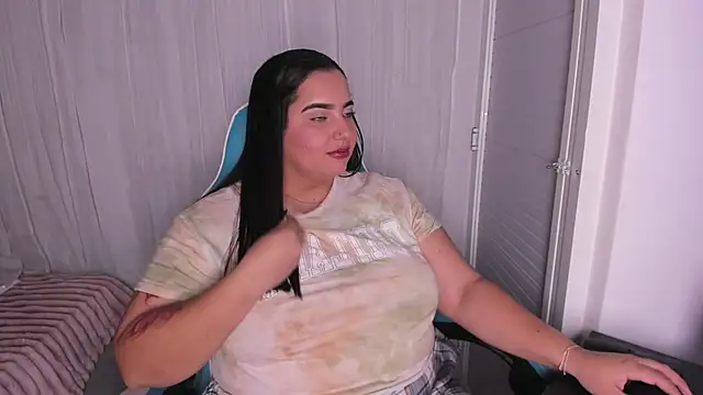 Snapshot of artemisa19 chatting on 09.09.25 artemisa19 online show from 09.09.25