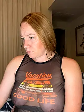 Snapshot of ChiliRoja chatting on 09.11.25 ChiliRoja online show from 09.11.25