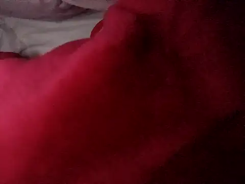 Snapshot of Hottiesophie chatting on 12.16.25 Hottiesophie online show from 12.16.25