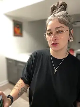 Alix Valentine online show from 05.01.26
