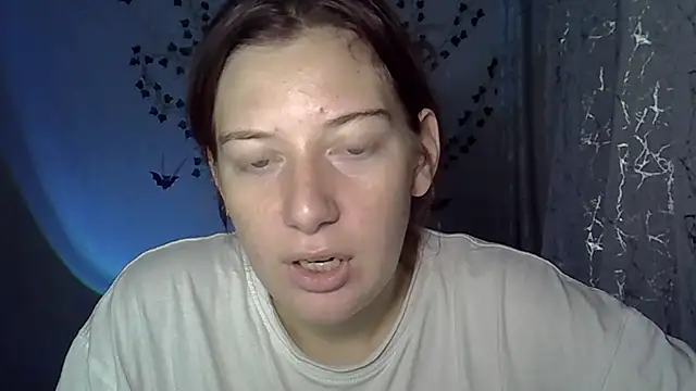 Lily Ember online show from 10.31.25