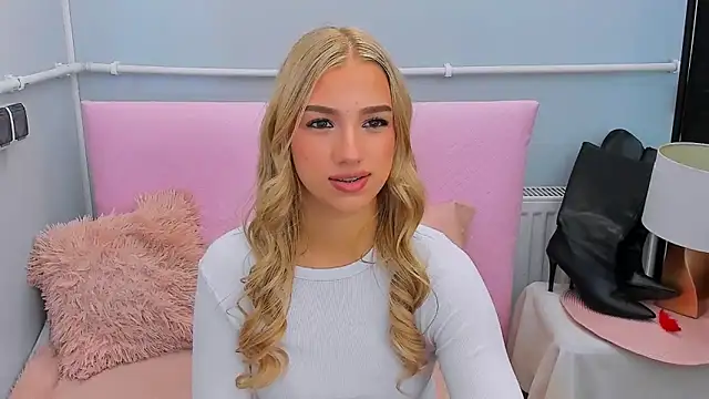 EvetteRose online show from 09.26.25