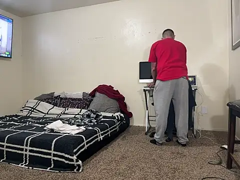 Snapshot of bubblebuttslut95 chatting on 04.02.26 bubblebuttslut95 online show from 04.02.26