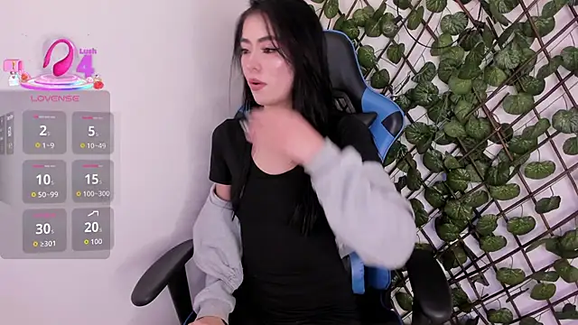 Anya Belth online show from 10.13.25