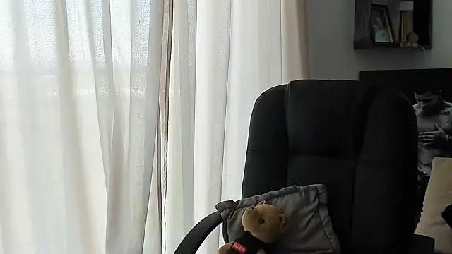 Snapshot of Marck_Mathews chatting on 09.19.25 Marck Mathews online show from 09.19.25