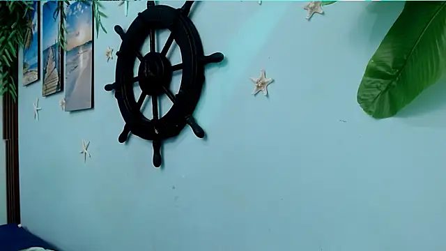 Snapshot of eladyrous98 chatting on 10.09.25 eladyrous98 online show from 10.09.25